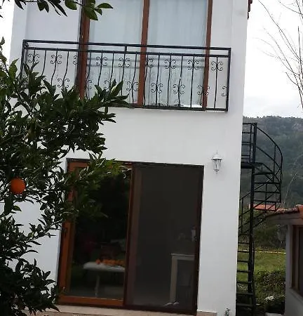Kus Yuvasi Bed & Breakfast *