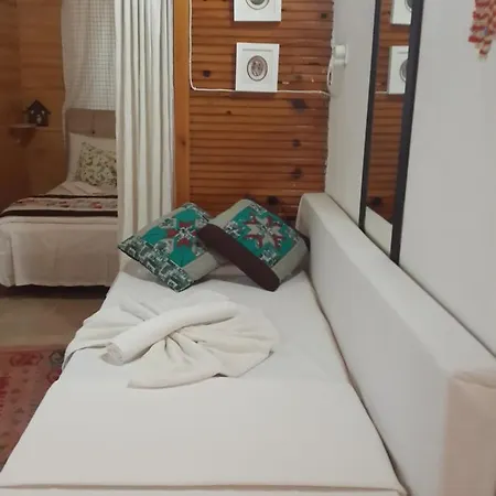 Kus Yuvasi Bed & Breakfast *