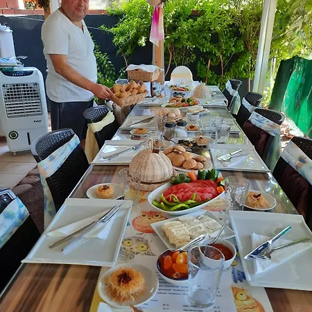 Kus Yuvasi Bed & Breakfast Cirali